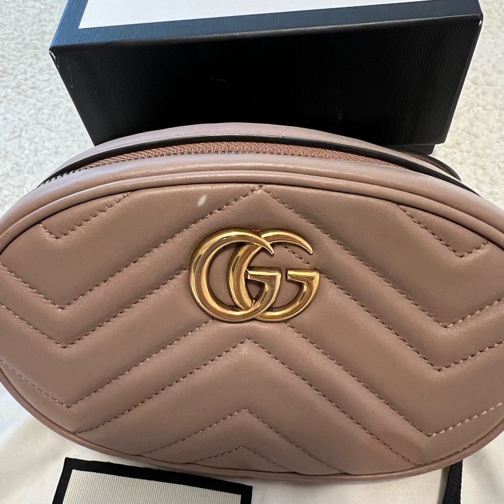 Gucci Women's Mauve Quilted Crossbody Bag